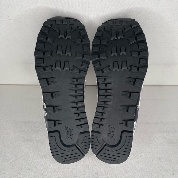 New Balance Shoes New Balance 574 Daisies Poshmark